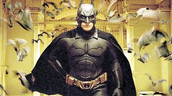 Un desconocido vestido de Batman impide un atraco y se da a la fuga sin dejar rastro