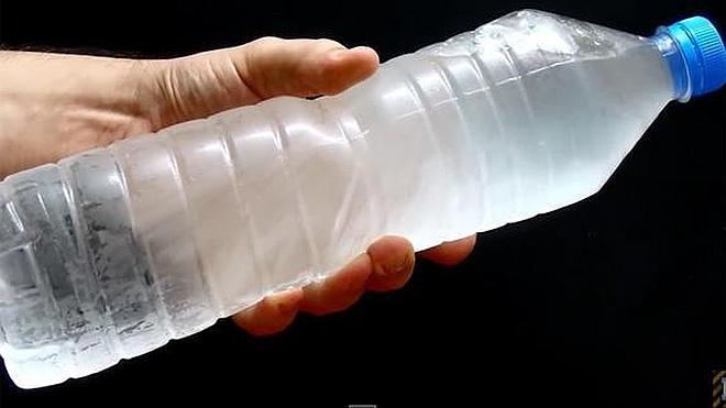 Cómo hacer hielo en cuestión de segundos