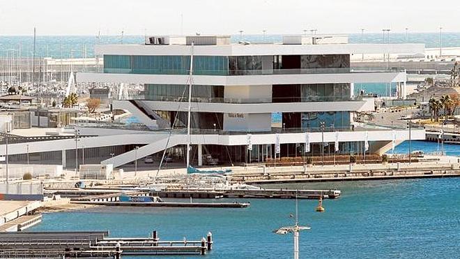 Dos empresas aspiran al Veles e Vents al menos por 30.000 euros al mes