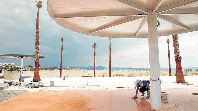 El Marina Beach ultima su estreno