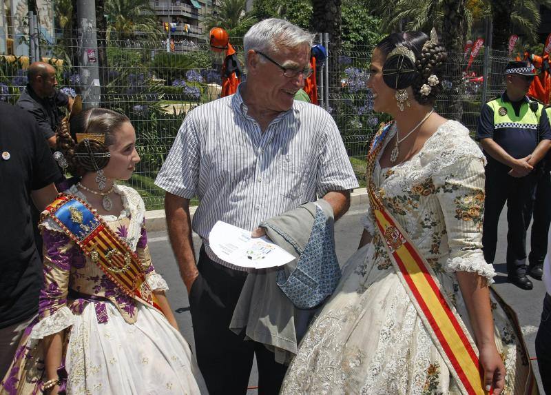 Ribó ve en las Fallas un elemento para la normalización del valenciano