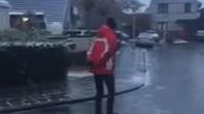 En las calles de Holanda se puede patinar sobre hielo