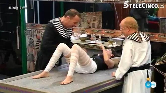 'Gran Hermano VIP': Carmen López acusa a Carlos Lozano y Rappel de sobrepasarse con ella