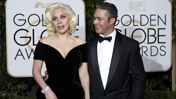 El prometido de Lady Gaga carga contra DiCaprio: «Fue un grosero»