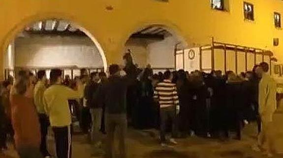 Multas de 6.000 euros a 35 antitaurinos por impedir un festejo en Castellón