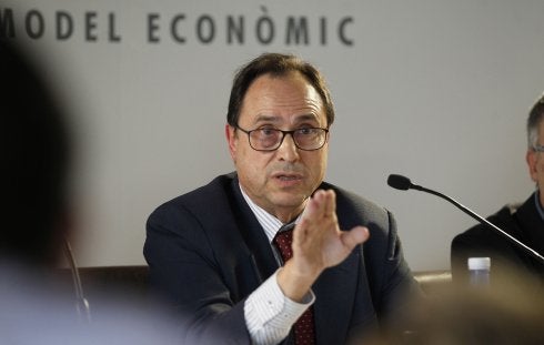 La Comunitat tarda tres meses en pagar lo que debe a sus proveedores