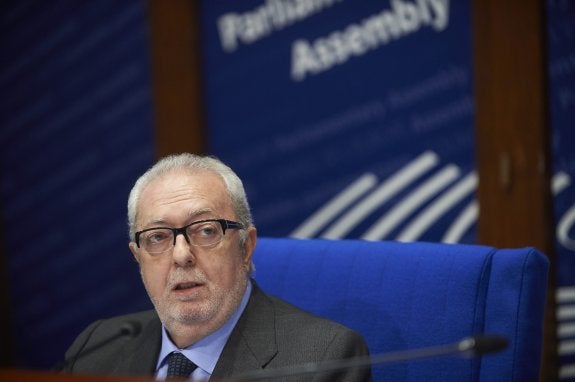 «Europa está preocupada por el bloqueo institucional en España»