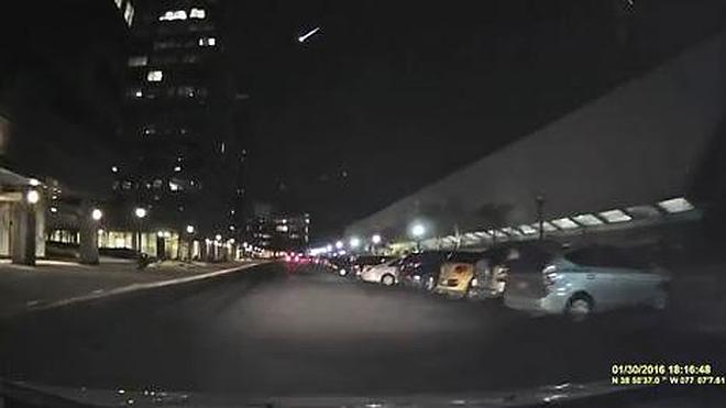 Una gran estrella fugaz atraviesa el cielo de EEUU