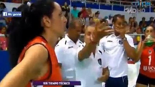 Pelea entre una jugadora española y su entrenadora de voleibol