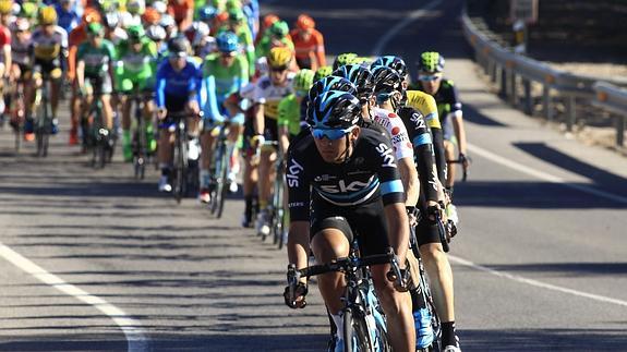 Martin vence en Fredes y Poels mantiene el amarillo