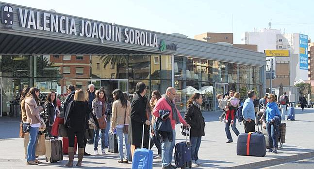 Usar los aseos de la Estación del Norte y de Joaquín Sorolla costará 0,60 euros