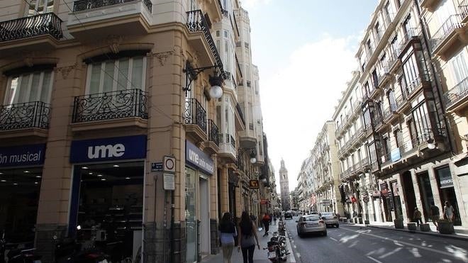 ¿Por qué y cuándo se diseñó la calle de la Paz de Valencia?