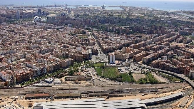 Dos parcelas del Parque Central se descontaminarán para hacer el jardín