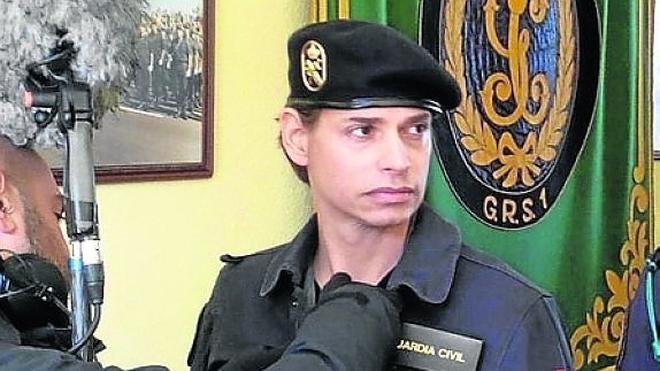 Carlos Baute enfada a la Guardia Civil