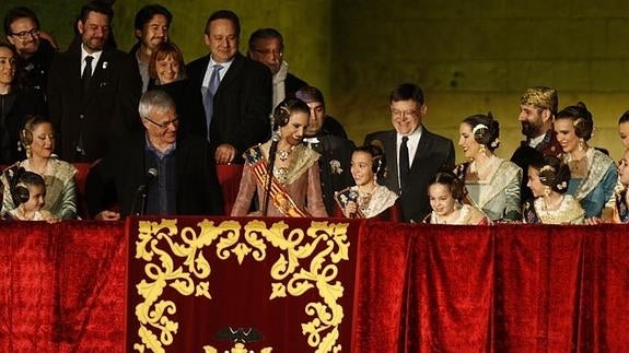 El primer discurso de una fallera mayor infantil triunfa entre el público