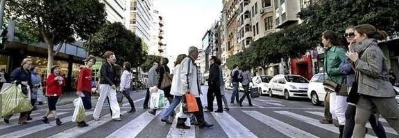 Las grandes superficies cerrarán en Valencia el 19 de marzo