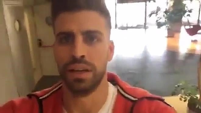 Gerard Piqué, asaltado por una fan durante su último Periscope