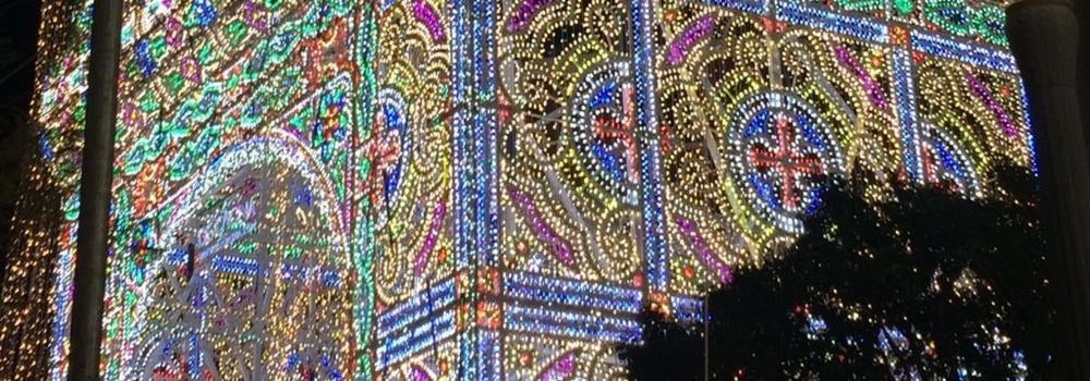 Las Fallas iluminan Ruzafa