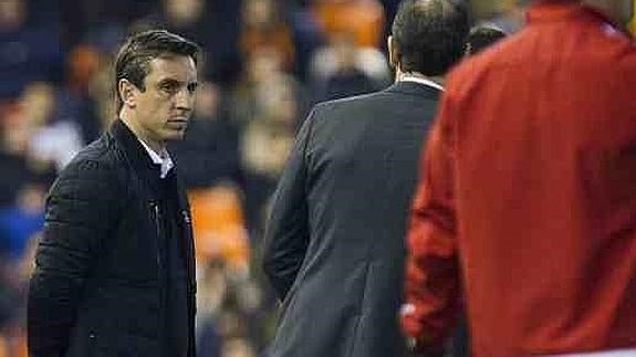 Neville: «Me voy a quedar en Valencia»