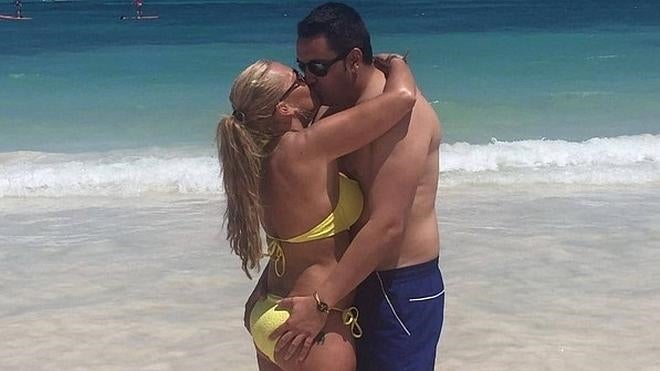 Belén Esteban, feliz con su novio Miguel en el Caribe