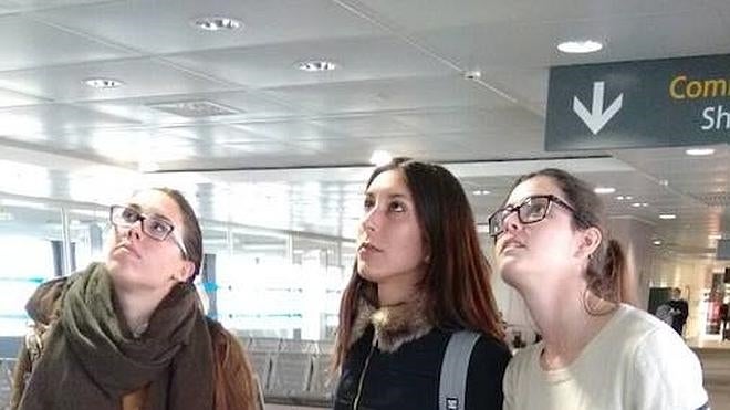 Tres valencianas atrapadas más de 24 horas en Burdeos por la huelga de controladores