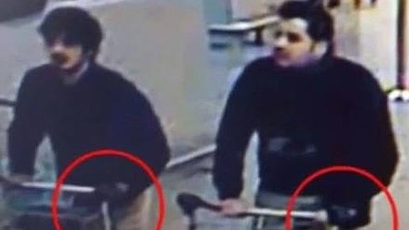 Dos hermanos identificados entre los kamikazes del atentado de Zaventem