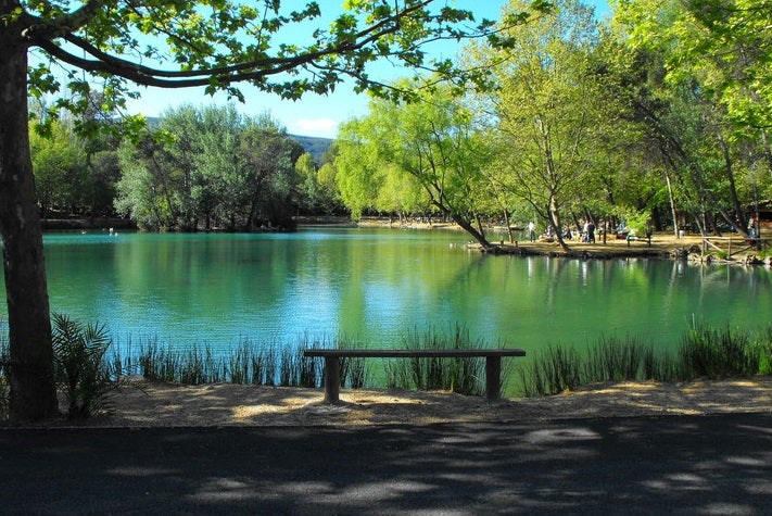 Cinco lugares al aire libre donde merendar la mona de pascua en la Comunitat