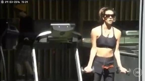 'Gran Hermano VIP': Laura Matamoros tararea el 'Cara al Sol' y enfada a los espectadores