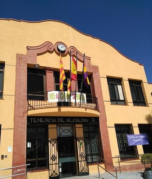 Sagunto, Alzira y Puçol también izan la bandera republicana