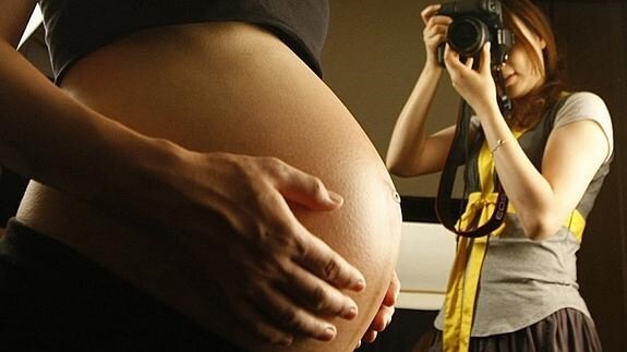 Médico juzgado por certificar la virginidad de una embarazada