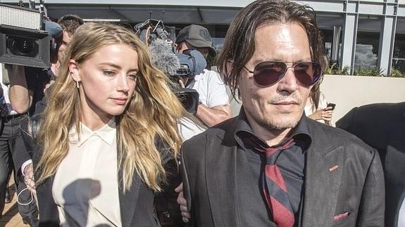 La mujer de Johnny Depp, condenada por introducir sus perros ilegalmente en Australia