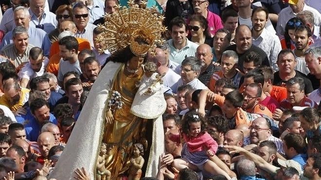Un manto de devoción para la Mare de Déu
