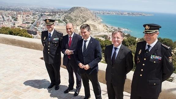 La delincuencia desciende un 30 % en Alicante