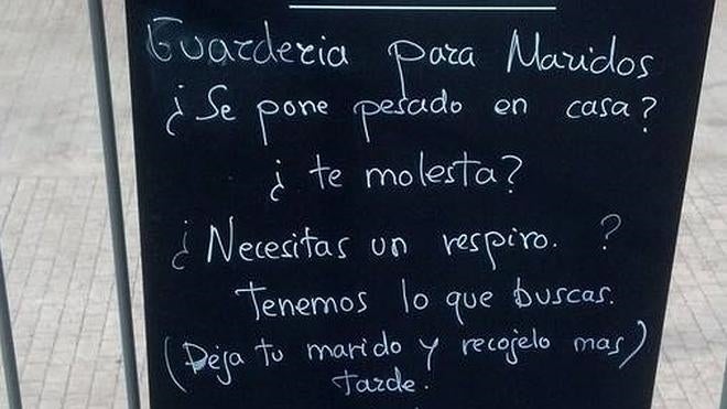 La moda de los 'bares-guardería para maridos' en Valencia
