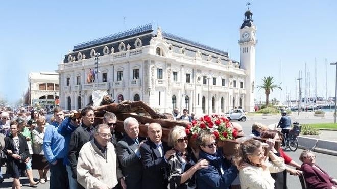 El Marítimo se vuelca con las fiestas del Cristo del Grao