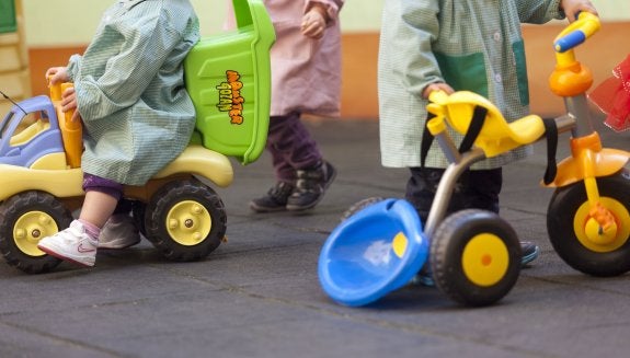 La admisión de alumnos de dos años abre otra batalla contra Educación en la Comunitat