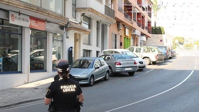 Detienen en Teulada a un grupo de estafadores que se hacían pasar por técnicos de luz y agua