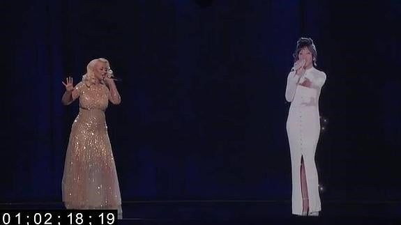 La impresionante actuación censurada de Christina Aguilera y Whitney Houston