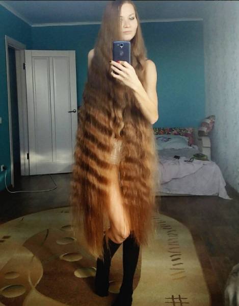 Conoce la 'Rapunzel rusa' que ha conquistado Instagram