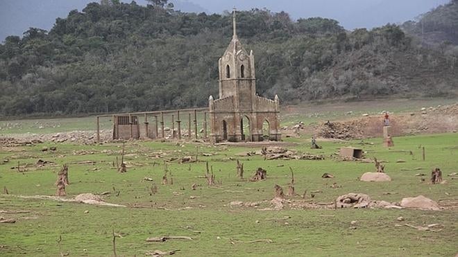 Un pueblo de Venezuela reaparece tras permanecer sumergido más de 30 años
