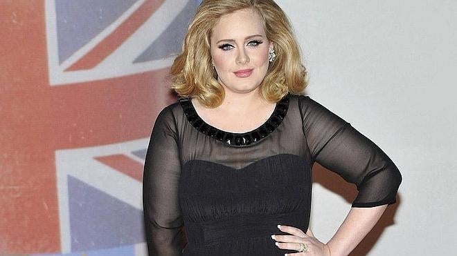 Adele se enfada con un fan porque le graba durante un concierto