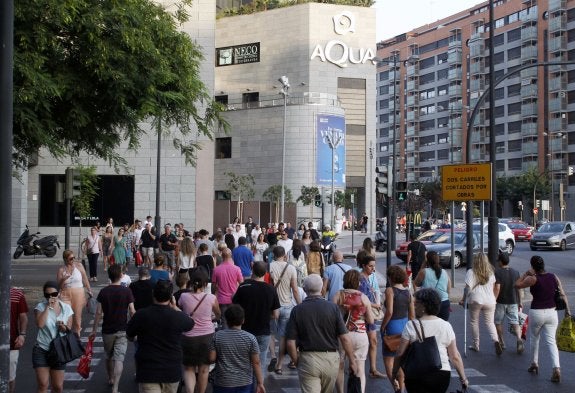 La Abogacía da vía libre a la Generalitat para volver a restringir la libertad horaria