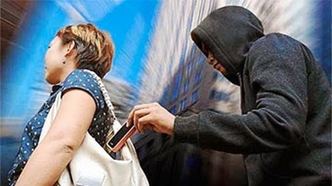 ¿Te han robado el móvil? Así puedes localizarlo o bloquearlo