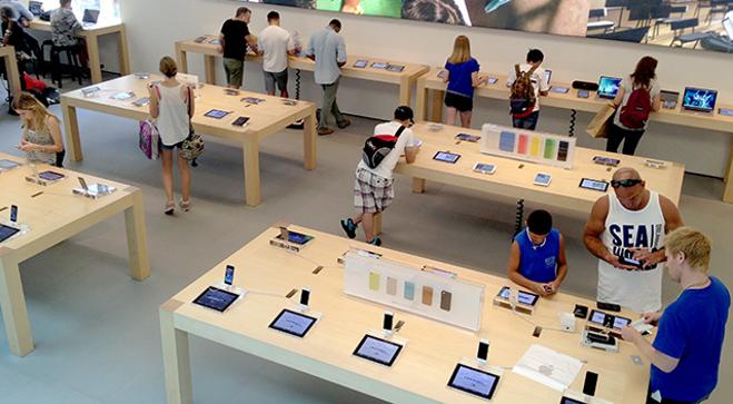 Se disfraza de trabajador de una Apple Store y roba 19 iphones
