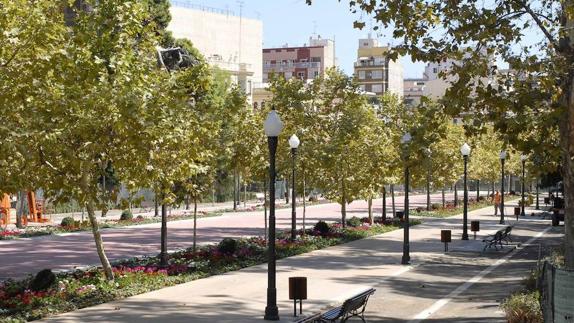 El PP denuncia los desperfectos en un parque tras el mitin de A la Valenciana