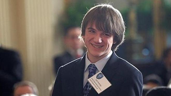 El invento de un joven de 18 años que hace temblar a la industria farmacéutica