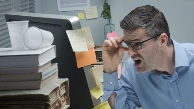 4 bromas inofensivas que puedes gastar a tus compañeros de oficina