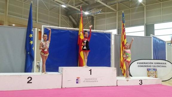 Melani García, campeona autonómica de gimnasia rítmica