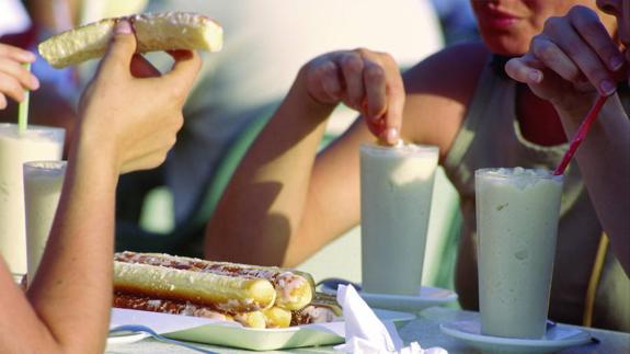 Fartons Polo lanza 'Or, xata', su propia horchata
