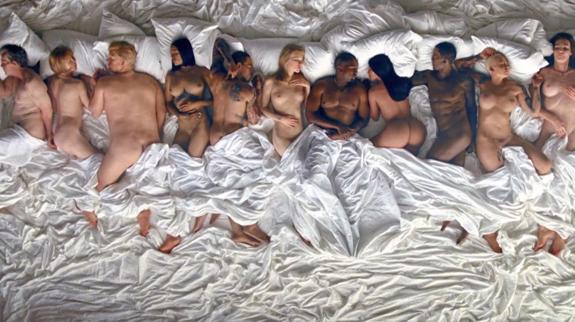 Kanye West desnuda a Taylor Swift en su último videoclip